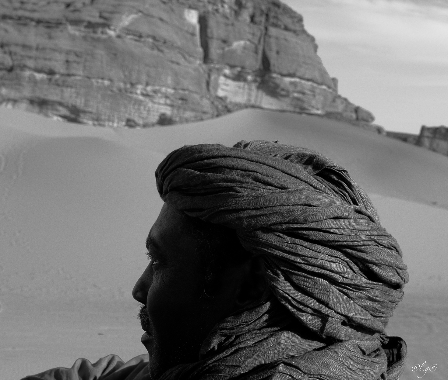 Tinariwen : "Aden Osamnat" - Album Tassili 2011