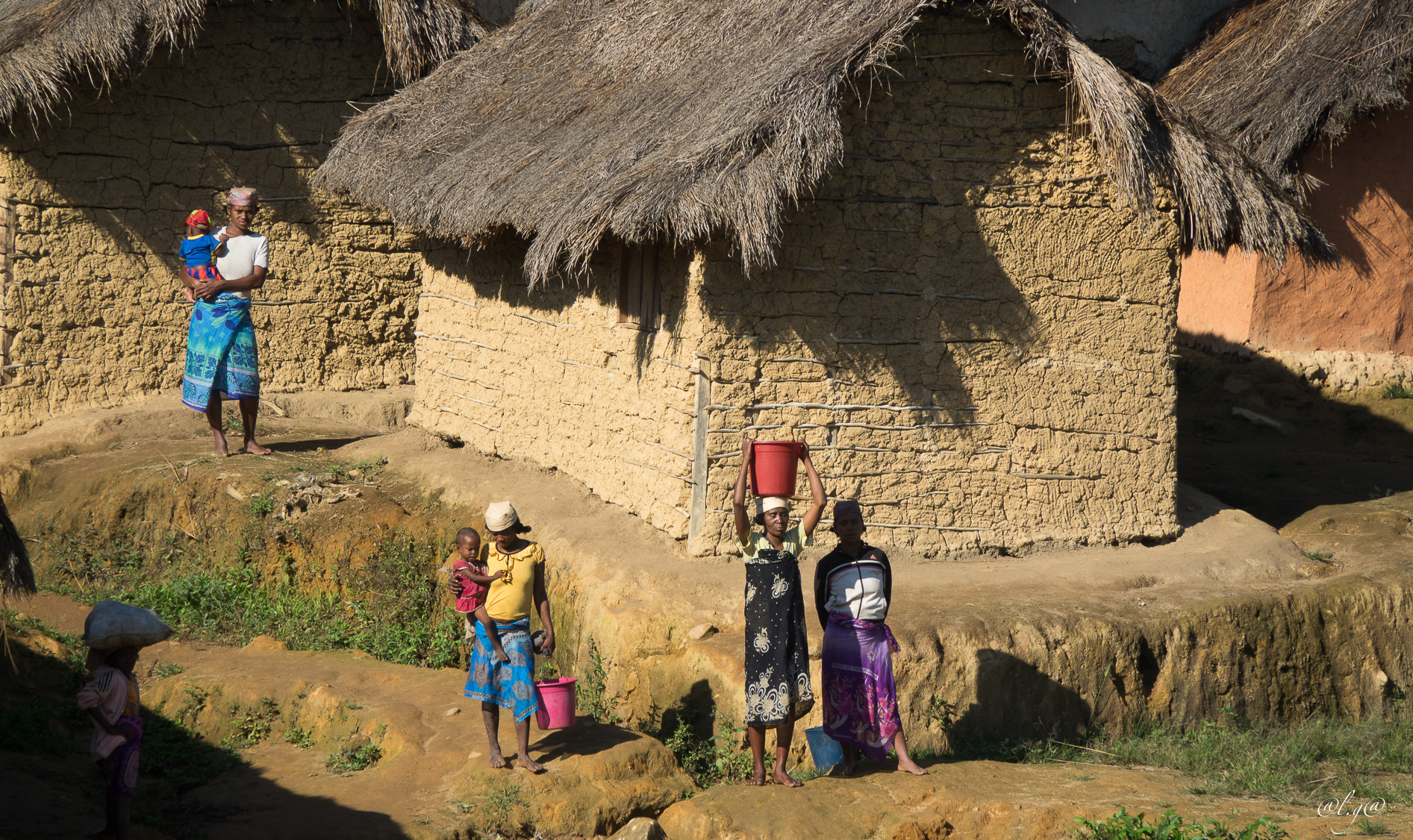 Départ du village d'Ampasinambo