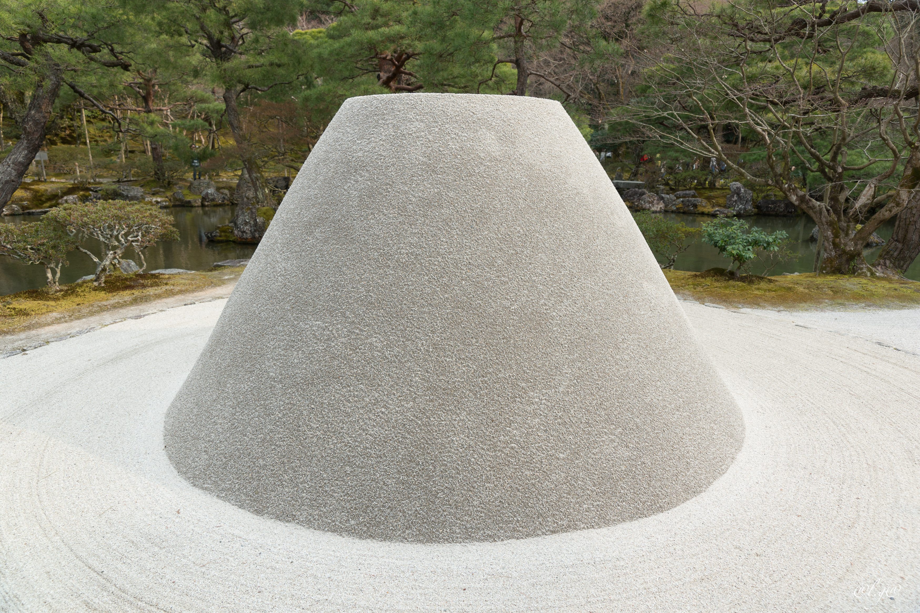 Le jardin de sable du  Ginkaku-ji  : Le Kogetsudai